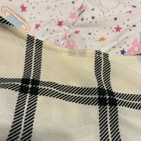 Plaid V-Neck Women's Top - Picture 12 of 15